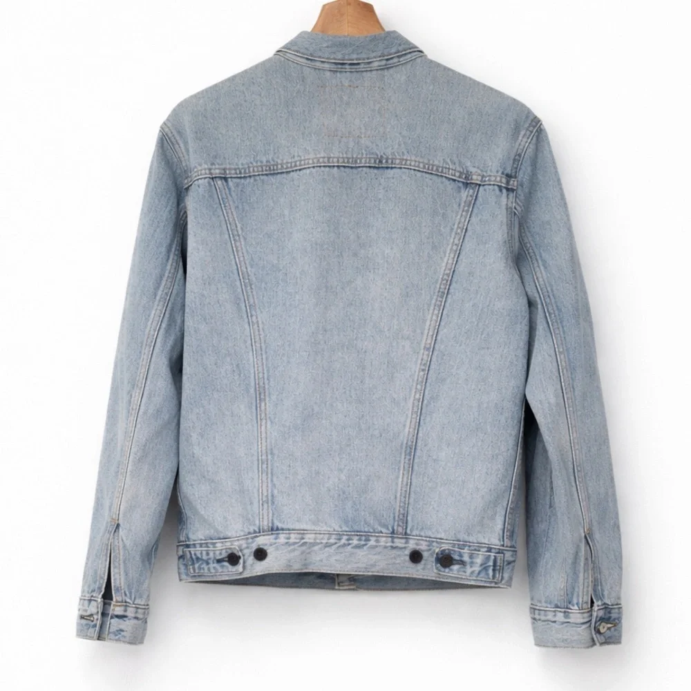 Levi’s Light Wash Trucker Jacket Men’s M Classic Denim Vintage Style
